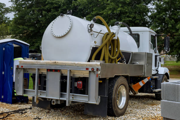 Best Portable restroom trailer rental  in Washington, NC